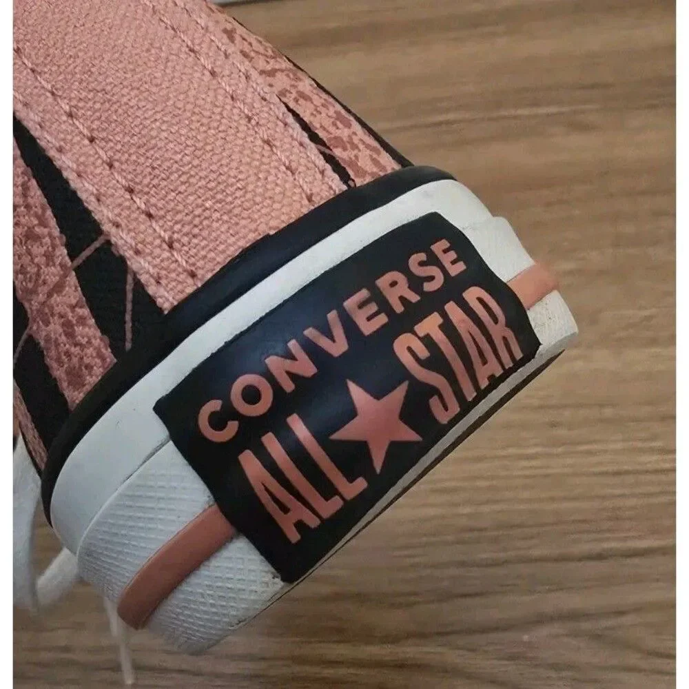 Converse Dr Woo Shoe Sz 2 Kids Chuck Taylor All Star Black Orange